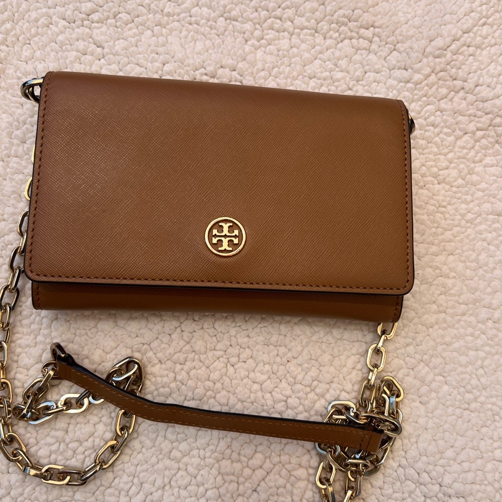 Tory Burch walker on chain